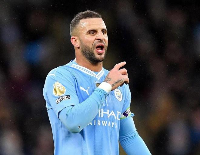 澎湃：泰州开建“苏超”冠军奖杯打卡点，预计12月上旬亮相（泰州启动“苏超”冠军奖杯打卡地标建设，预计12月上旬亮相）