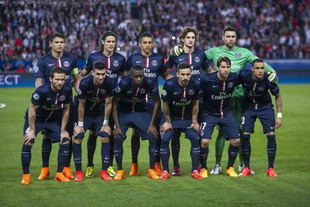 传承足球明星联赛“川辽对决”再现甲A经典，“四川雄起”唤起一代球迷记忆（传承足球明星联赛川辽再相逢，甲A经典重现，“四川雄起”勾起一代球迷回忆）