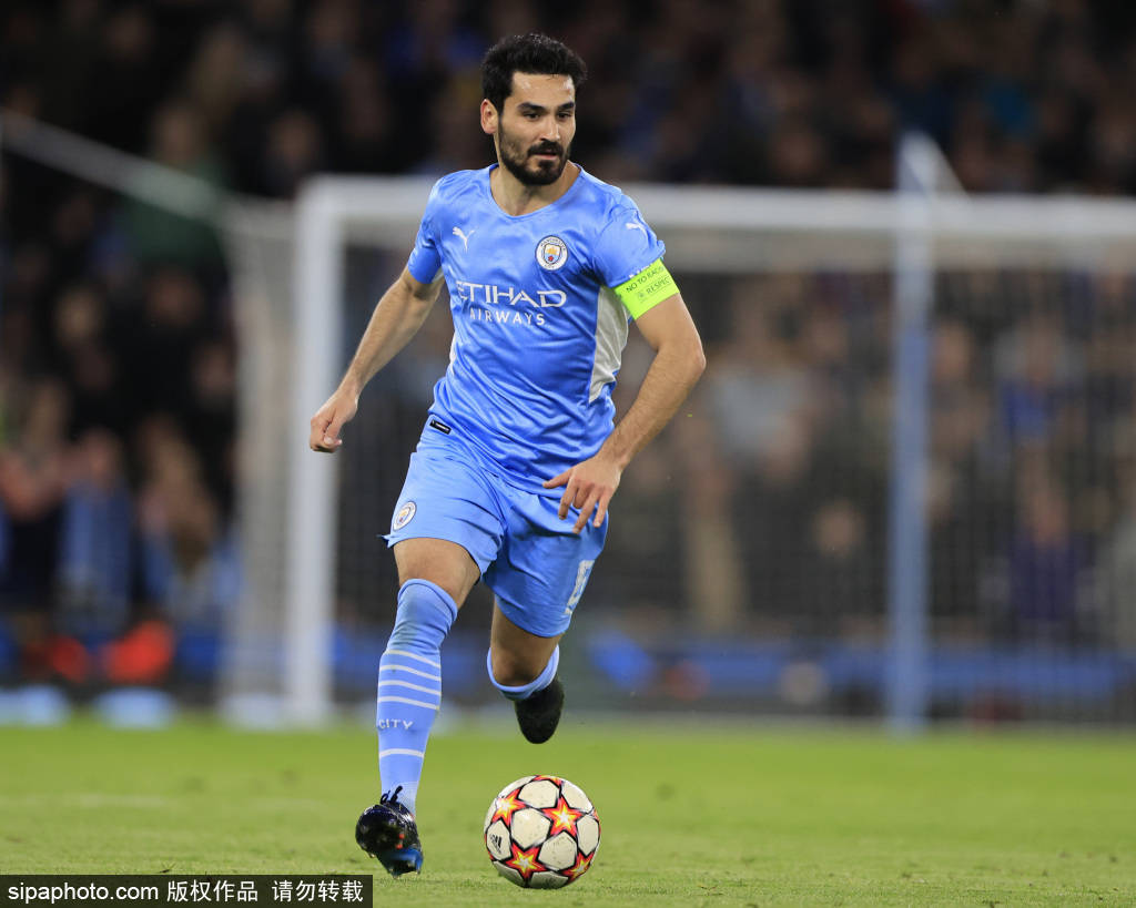 乌姆蒂蒂：费基尔不伤能效力皇马巴萨，苏牙是好人梅西最伟大（乌姆蒂蒂：若非伤病费基尔可效力皇马或巴萨，苏亚雷斯是好人，梅西最伟大）