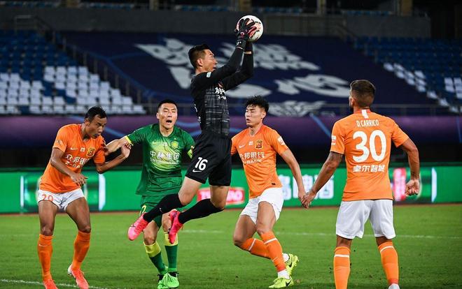 拜仁慕尼黑客场大胜勒沃库森（拜仁慕尼黑客场横扫勒沃库森）