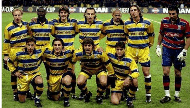 CBA比赛精彩瞬间：深圳队绝杀广东,（深圳压哨绝杀广东：CBA上演惊险一幕）