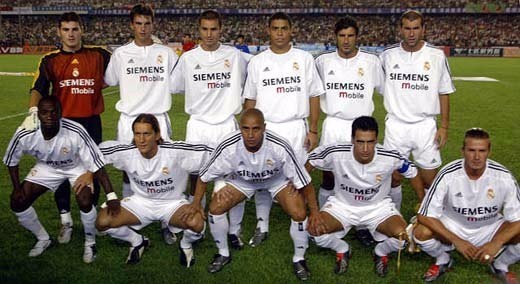 国安众将：第一个冠军很激动，感谢球迷，这个赛季不容易（国安将士：首冠振奋人心，感恩球迷，致敬艰难赛季）