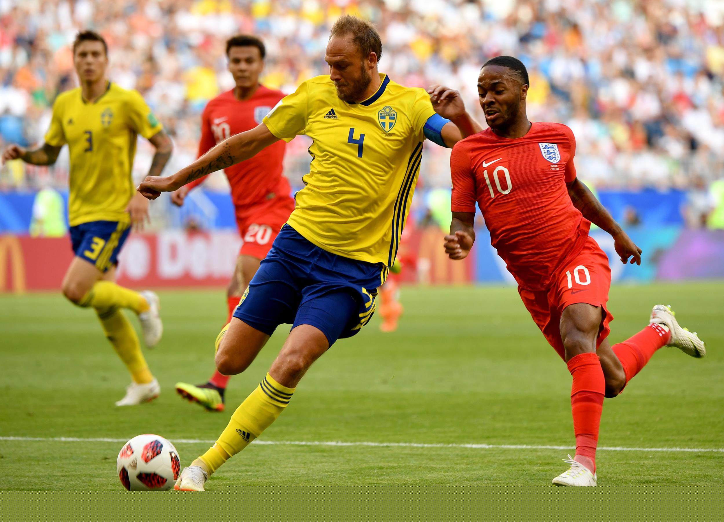 马卡：贝蒂斯将对安东尼红牌进行申诉，认为合理判罚应是黄牌（马卡：贝蒂斯将上诉安东尼红牌，认为更合理的是黄牌判罚）