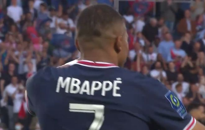 于根伟：开直播为缓解球员压力，我的工作不是研究网络资讯（于根伟：直播只为给球员减压，我的职责并非研究网络资讯）