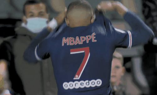 世体：巴萨冬窗将引进中卫，奥塔门迪、德弗里和塞内西是候选（世体：巴萨冬窗瞄准中卫补强，奥塔门迪、德弗里、塞内西在列）