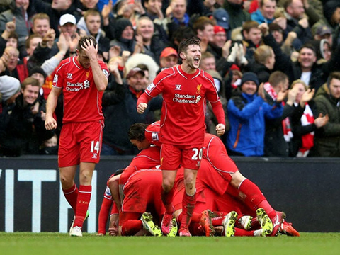 难以招架！194马奎尔扣晕177的毕尔巴鄂中场，精准送传中（高人一等！身高194的马奎尔晃倒177的毕尔巴鄂中场，送出精准传中）