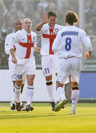 伤病增加！小贾伦·杰克逊&拉塞尔将缺席今日的比赛（伤病加剧！小贾伦·杰克逊与拉塞尔无缘今日之战）