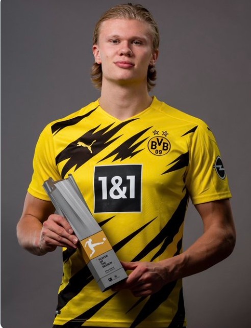 米兰故意输给拉齐奥就为了放弃意大利杯？在我看来简...（米兰对拉齐奥故意放水只为弃意大利杯？我不这么认为）