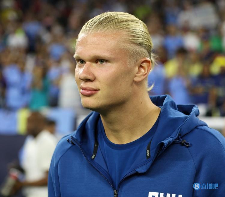 帕雷德斯：我和内马尔经常联系，若他想来博卡我们会等他（帕雷德斯：常与内马尔联系，他若愿来博卡，我们静候）